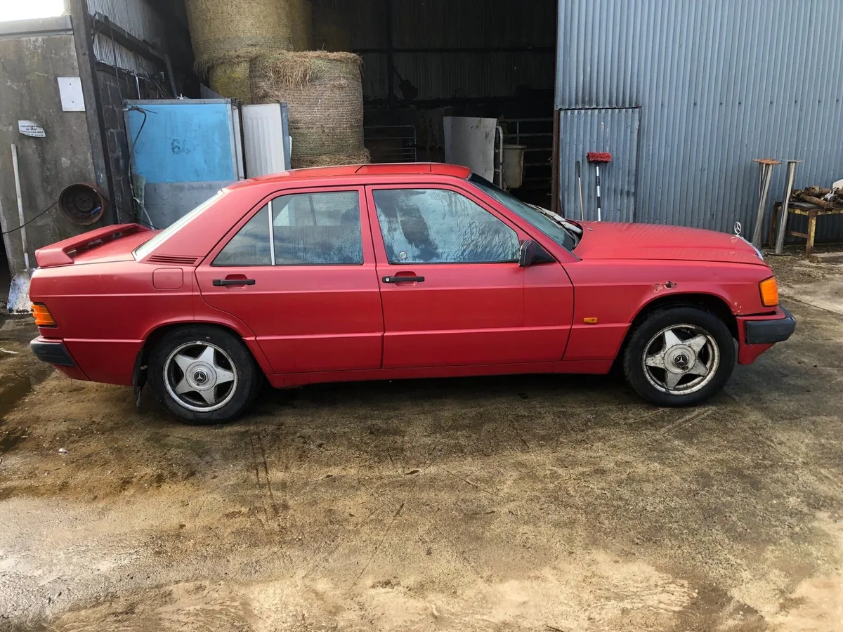 1990 Mercedes 190 diesel genuine barnfind project. - Image 3