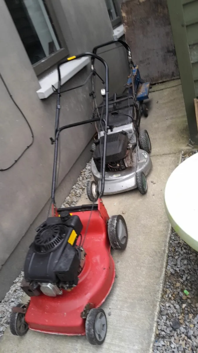 Push lawnmower