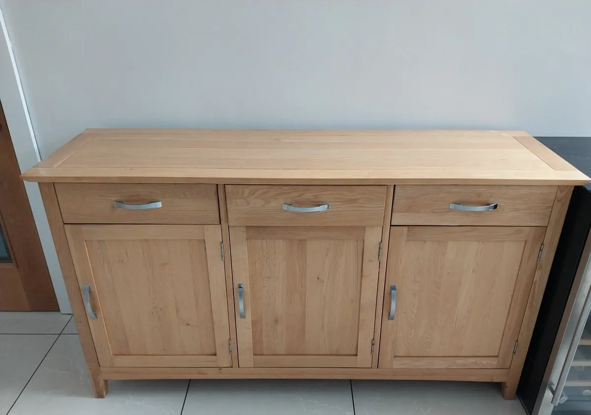 White oak cabinet and matching table - Image 2