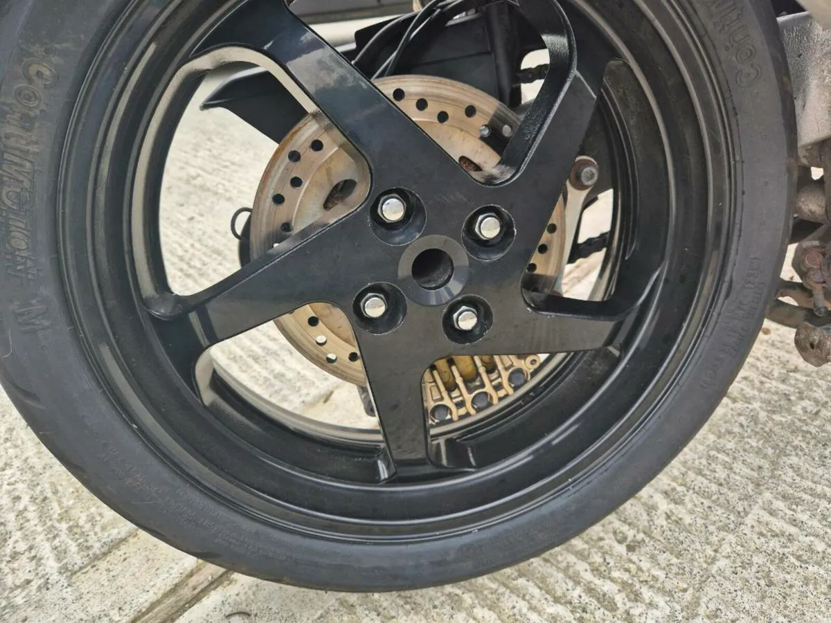 Honda vfr800 VTec - Image 4
