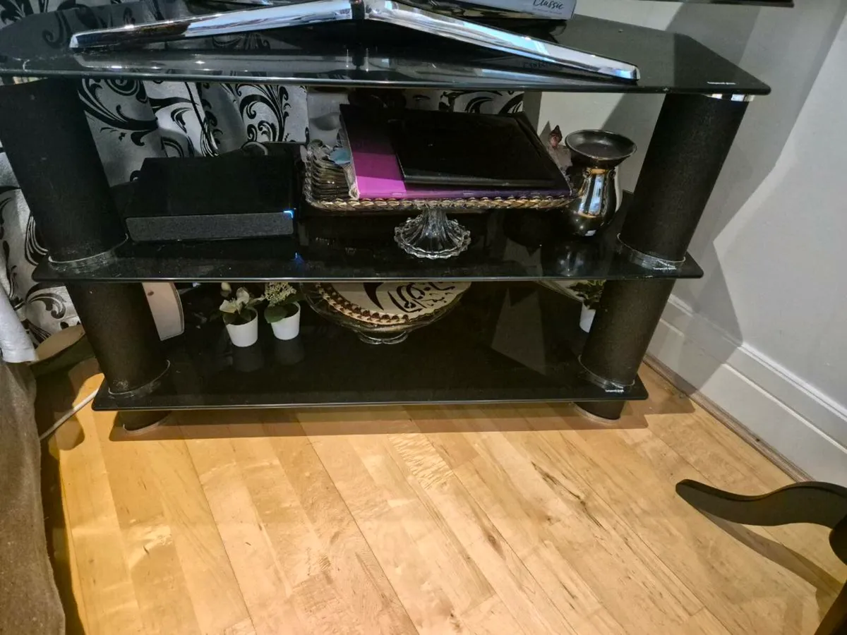 Tv table - Image 1
