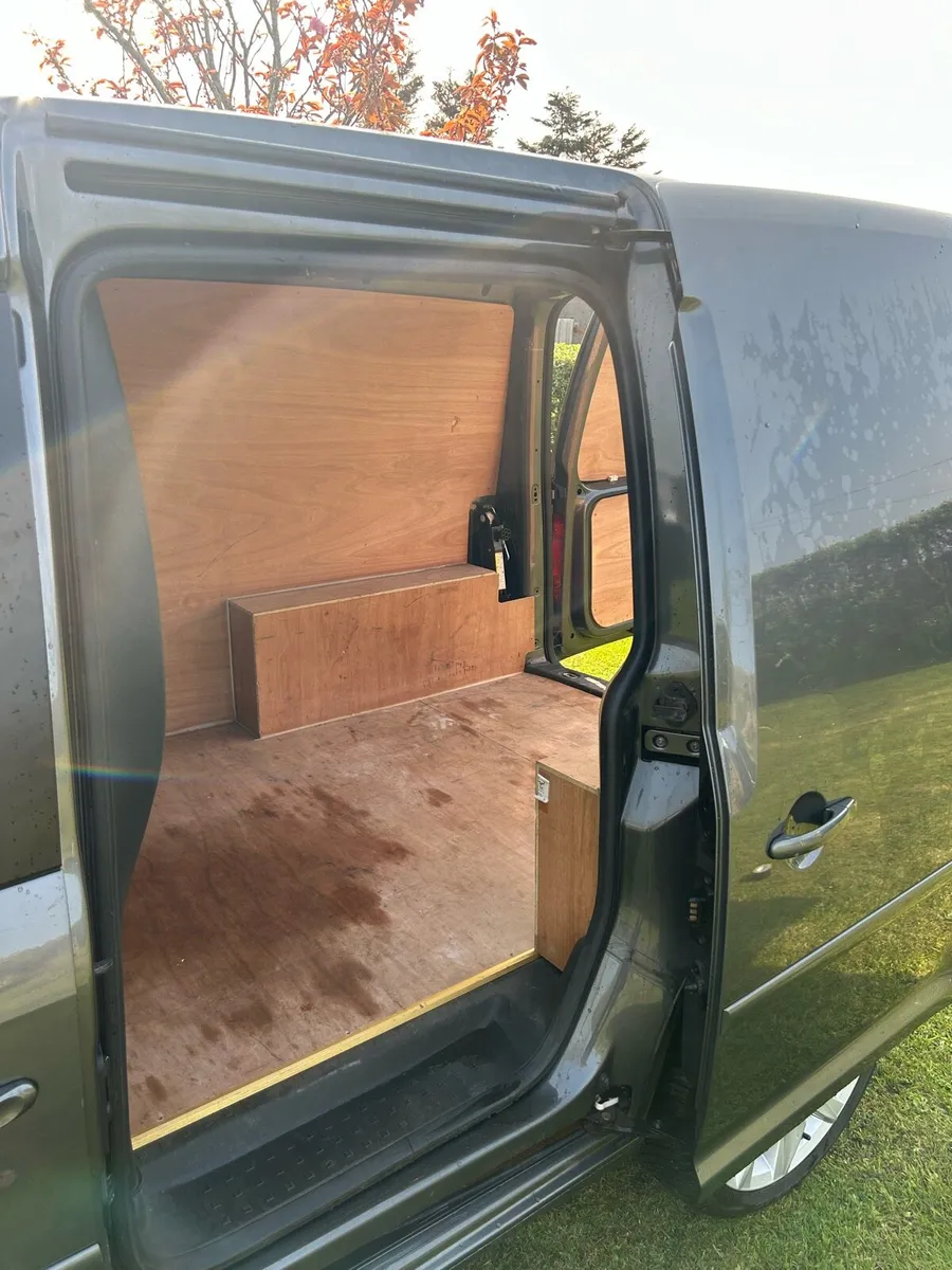 202 VW Caddy - Image 3