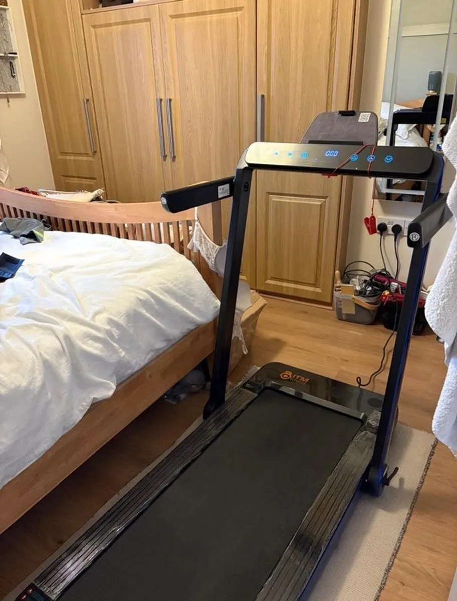 treadmill / walking pad - Image 1