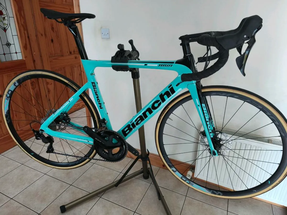 Bianchi Aria Aero disc carbon - Image 1