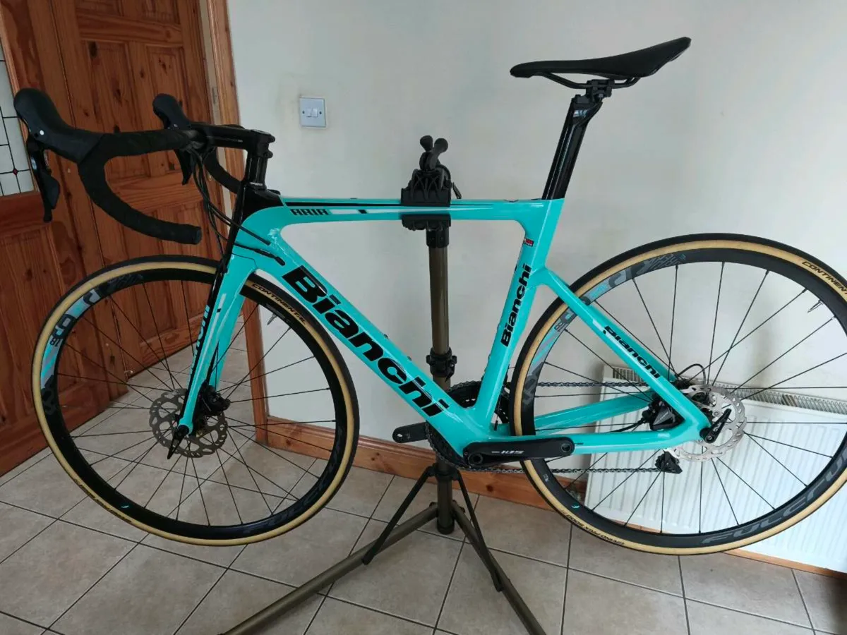 Bianchi Aria Aero disc carbon - Image 2