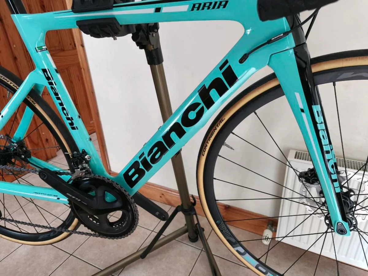 Bianchi Aria Aero disc carbon - Image 3