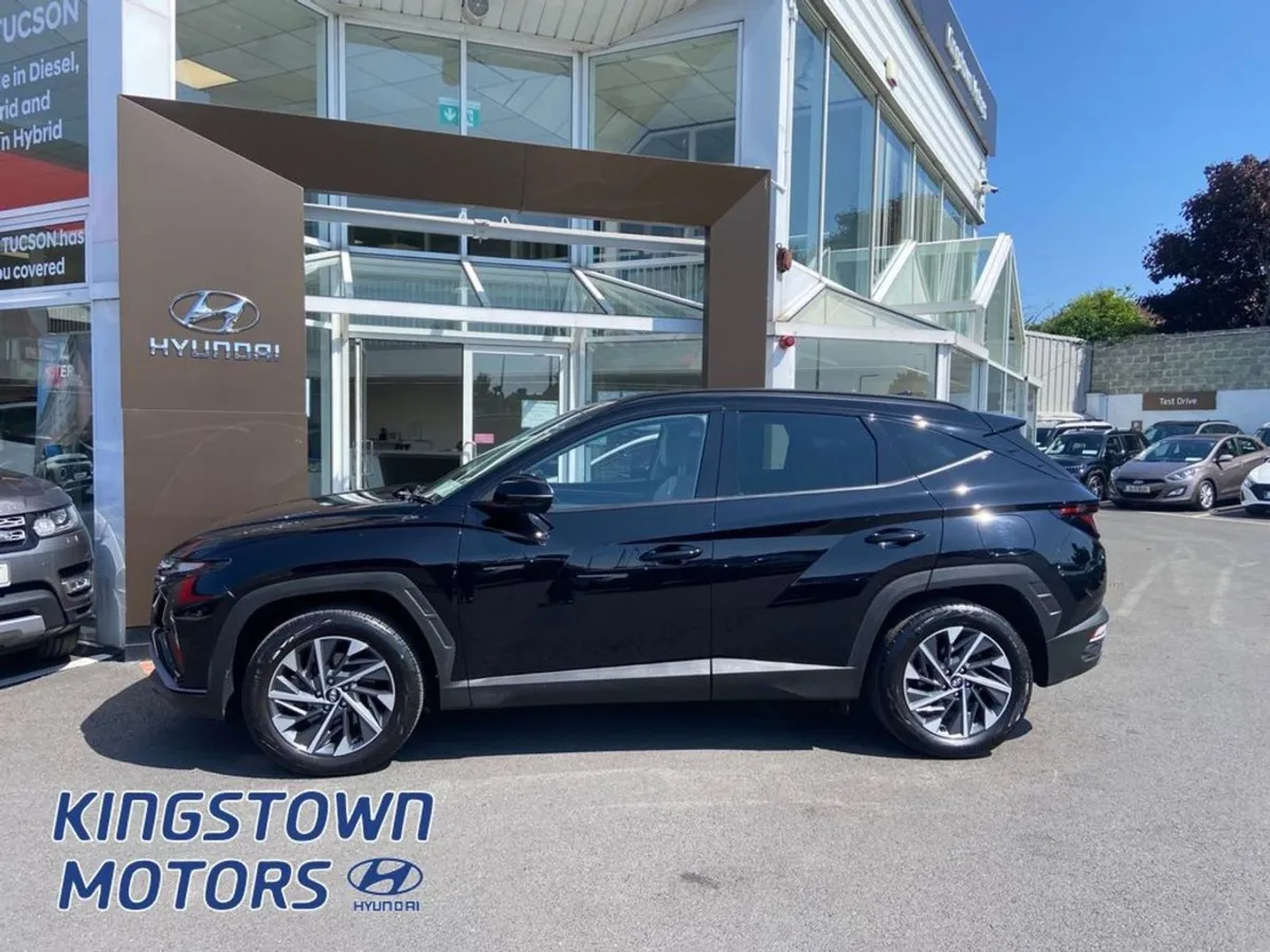 Hyundai Tucson Executive 2WD 5DR - Image 3