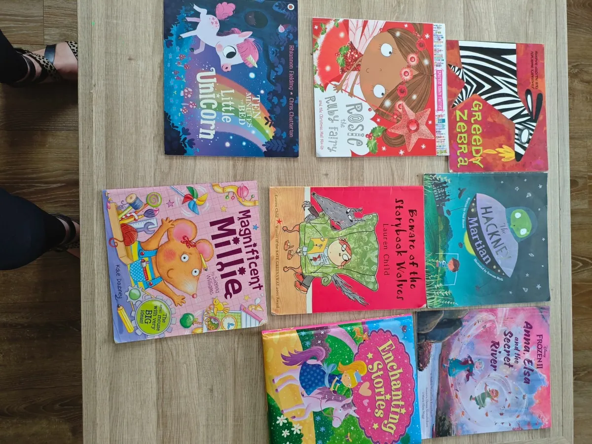 Selection of books - Image 2