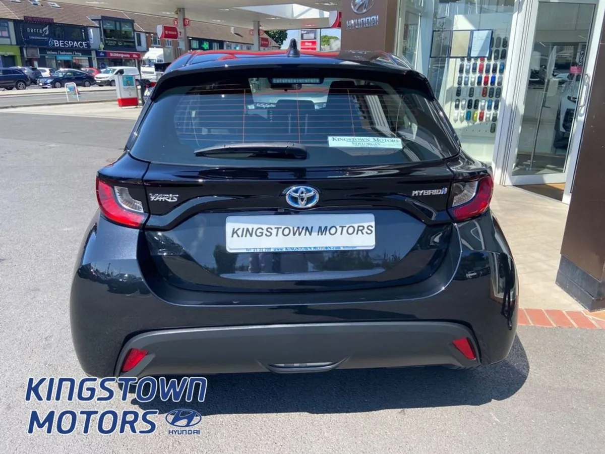 Toyota Yaris Hybrid Luna 4DR Auto - Image 4