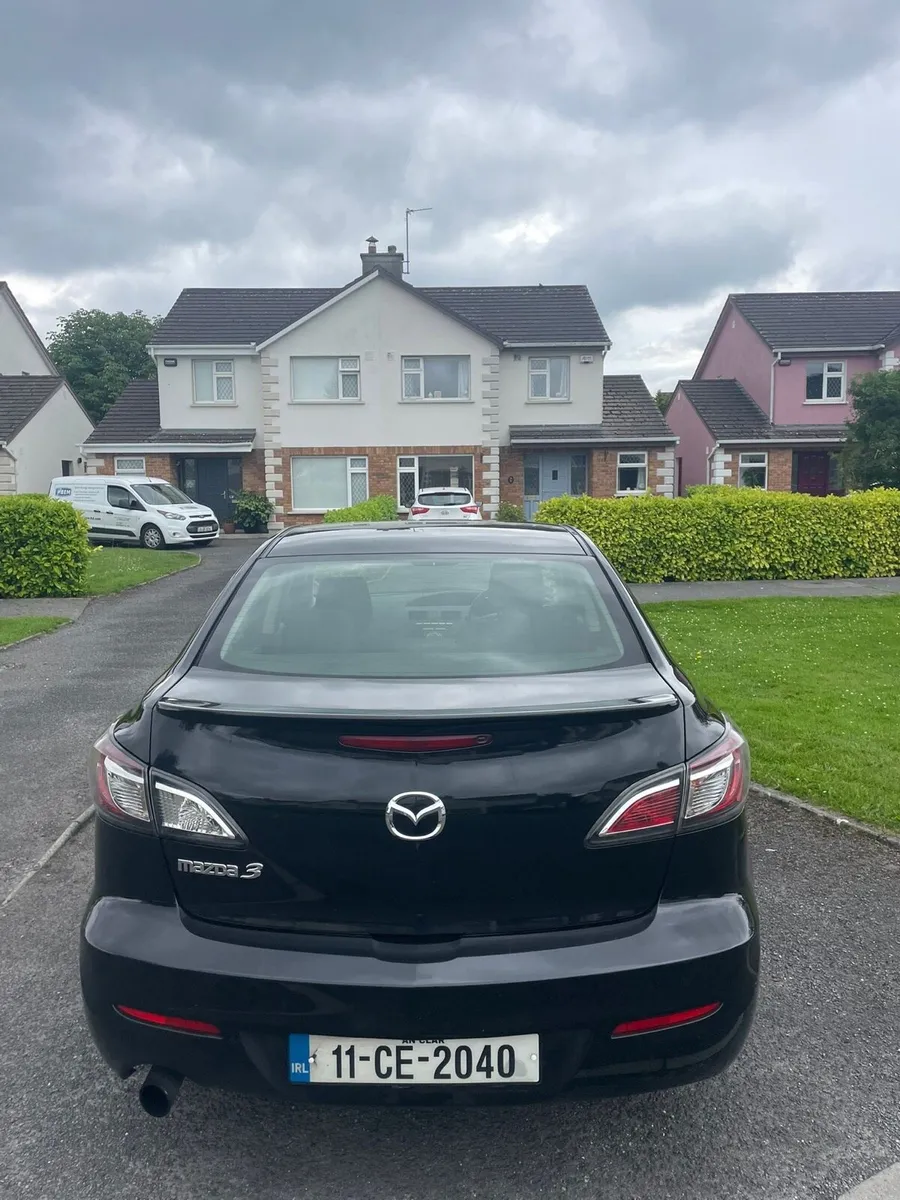 2011 Mazda 3 - Image 4