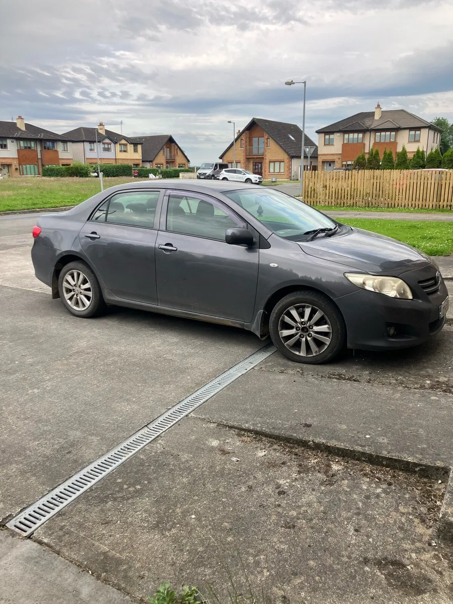 Car - Image 2