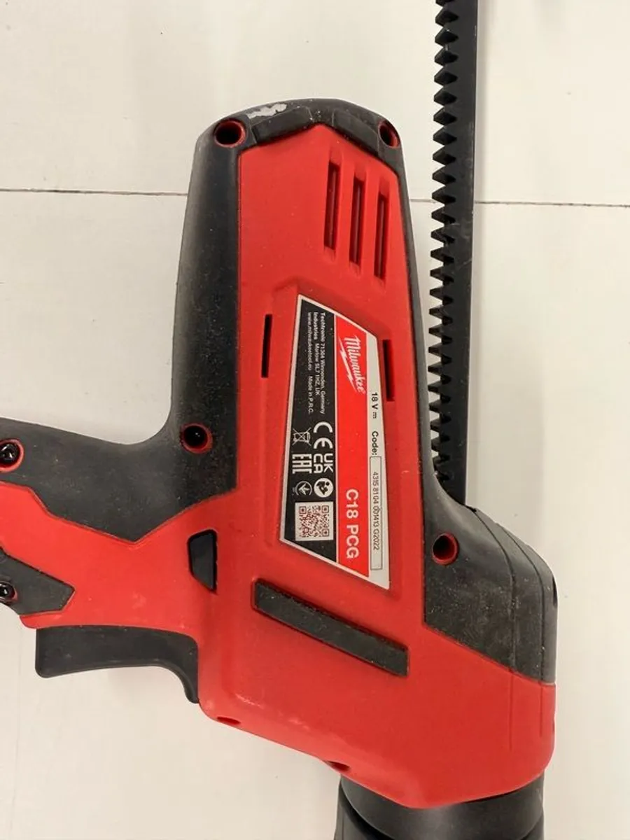 Milwaukee caulk gun 18v c18pcg - Image 3