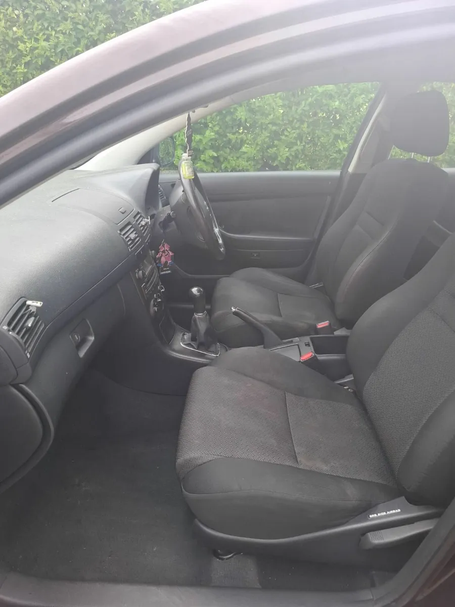 Toyota Avensis 2006 - Image 4