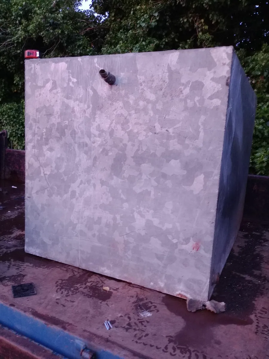 Tank - Image 2