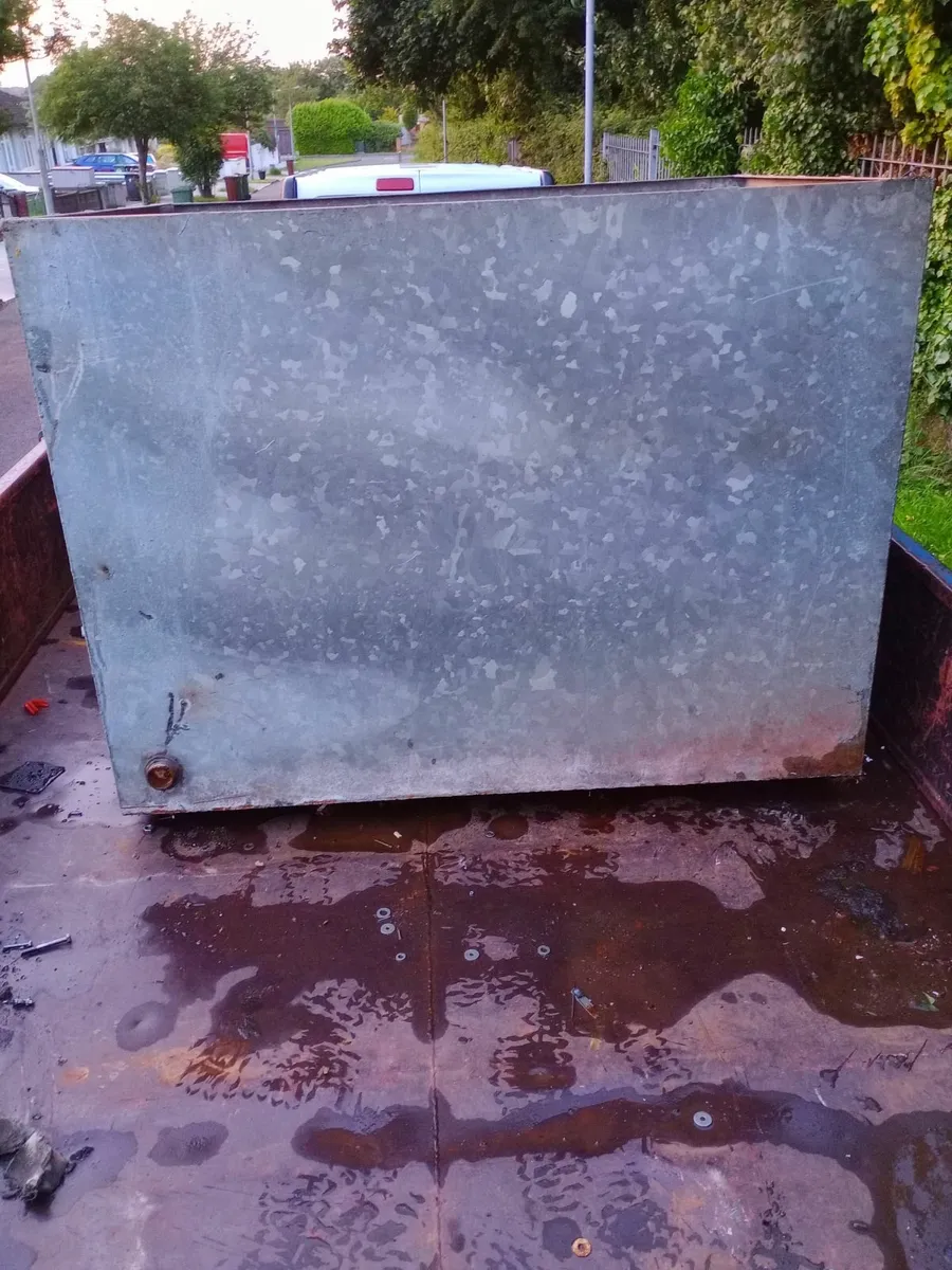 Tank - Image 4
