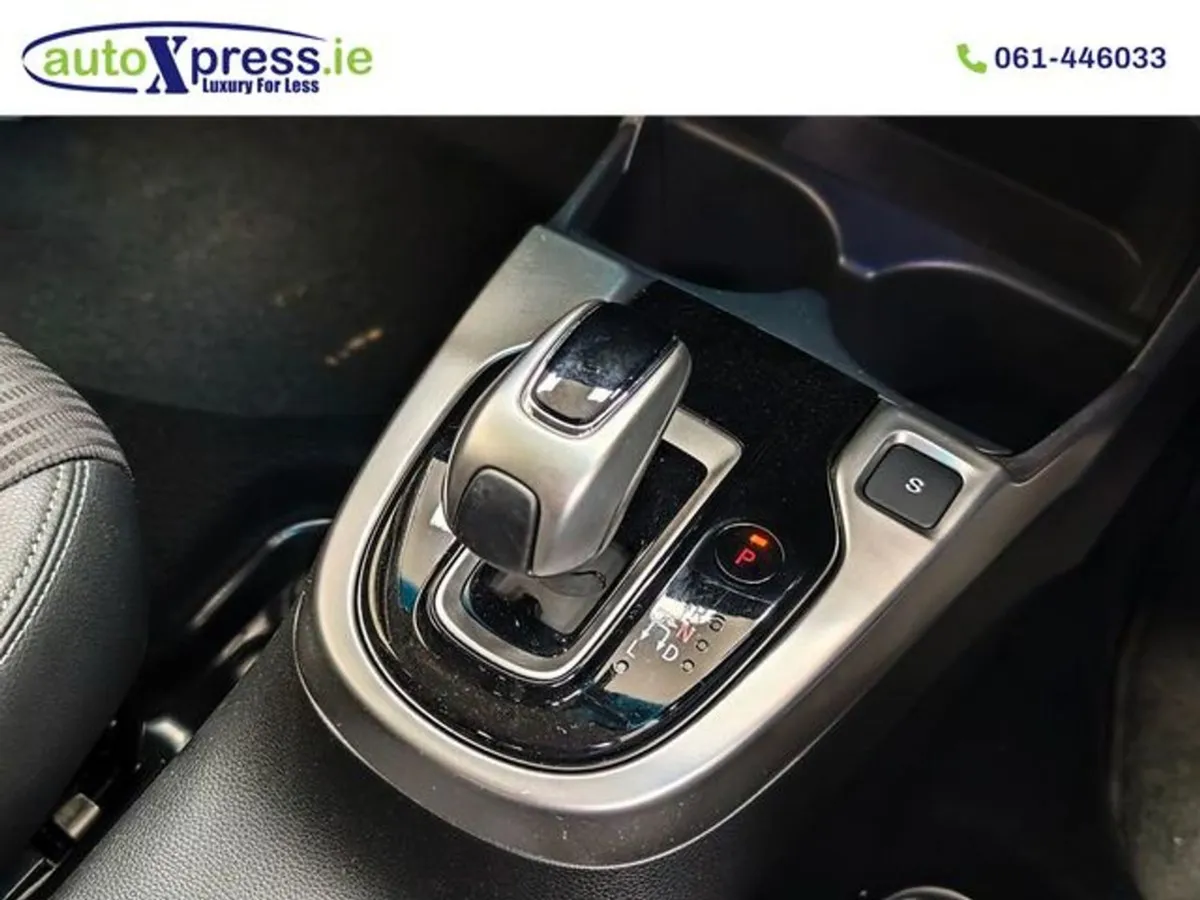 Honda Fit Hybrid Automatic  Reversing Camera - Image 2