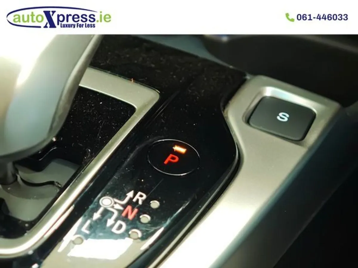 Honda Fit Hybrid Automatic  Reversing Camera - Image 4