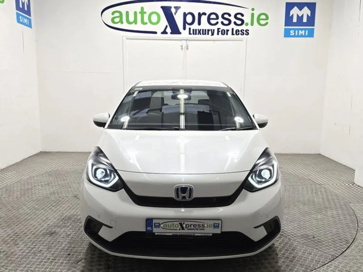 Honda Fit E hev Basic Hybrid  Automatic  Reversin - Image 3