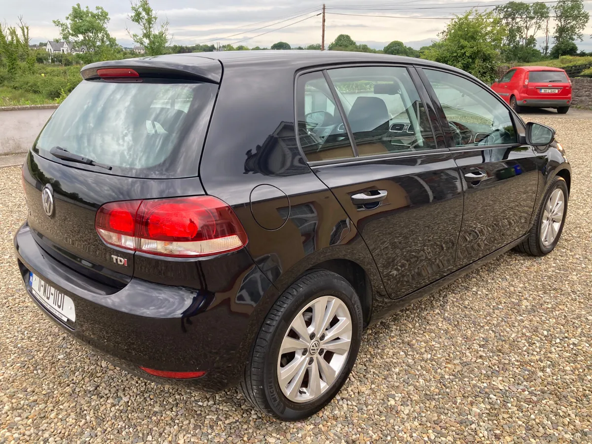 Volkswagen Golf 2011 - Image 4