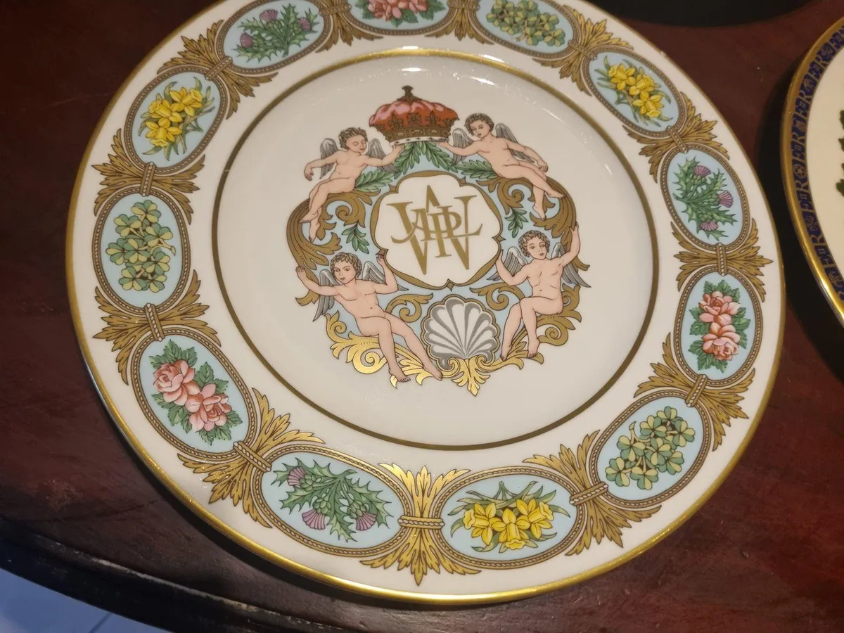 Commemorative plates - Image 3