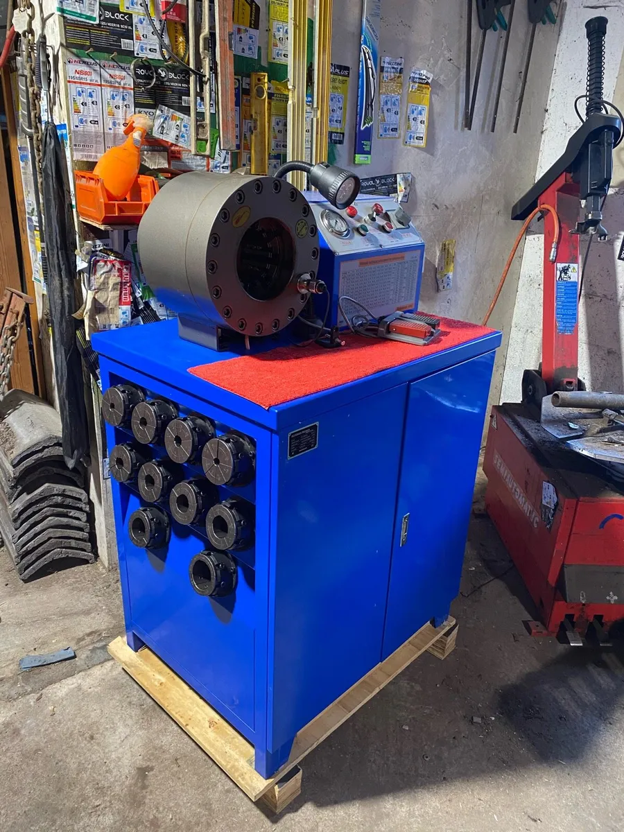 Hydraulic hose crimper - Image 1