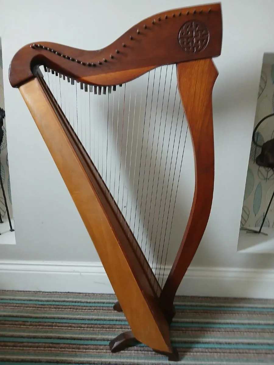 Musical instruments - Image 1