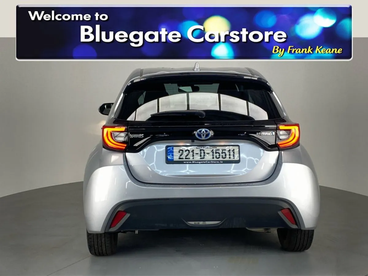 Toyota Yaris Luna Sport Mobile HYB Mono digital D - Image 4