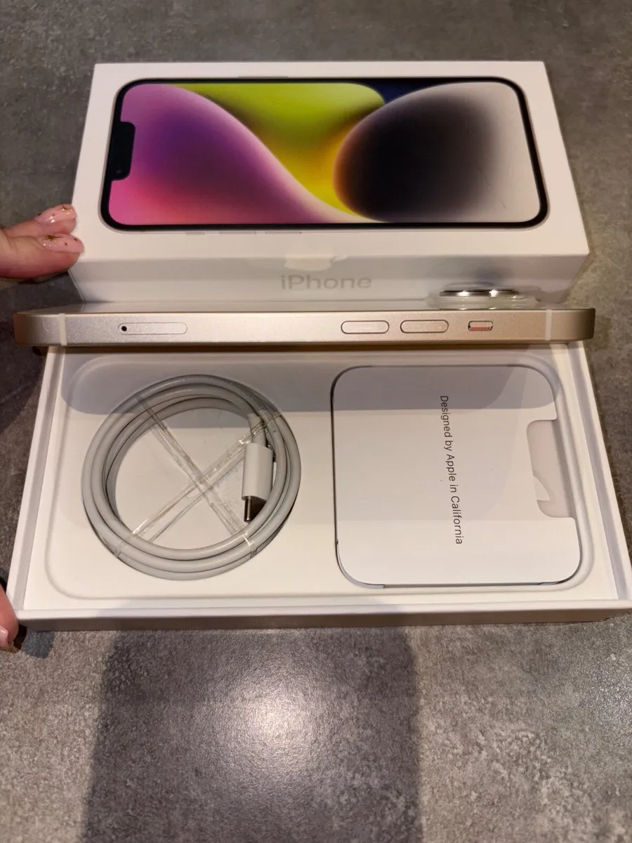 iPhone 14 - Image 3