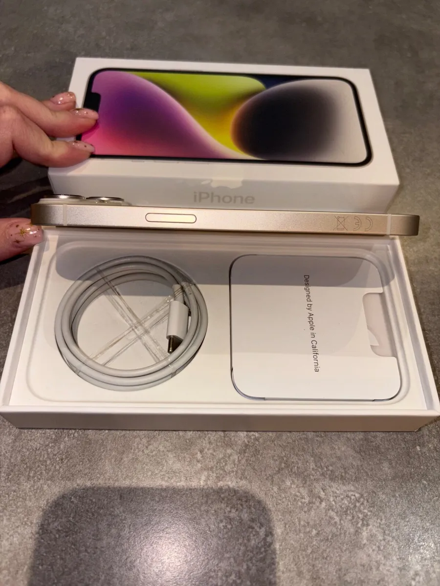 iPhone 14 - Image 4
