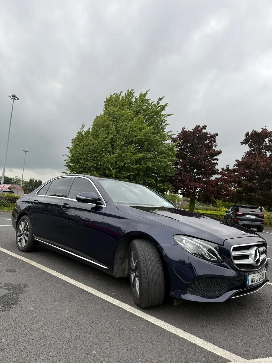 Mercedes-Benz E 220 - Image 3