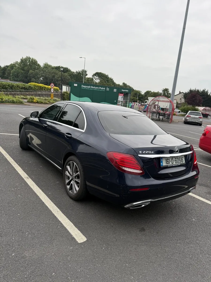 Mercedes-Benz E 220 - Image 4