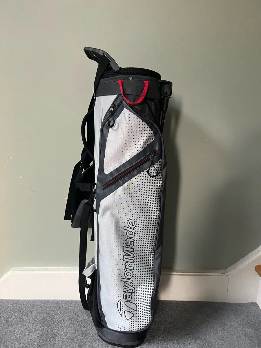 Taylormade half bag - Image 1