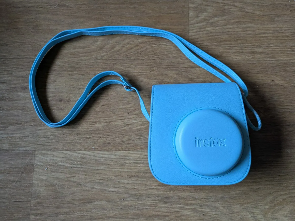 Intax mini 11 + Blue case - Image 1
