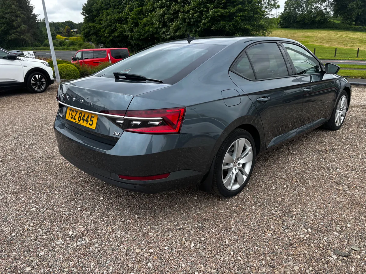Skoda Superb 1.4 TSI iV SE L DSG 5dr 2021 - Image 4