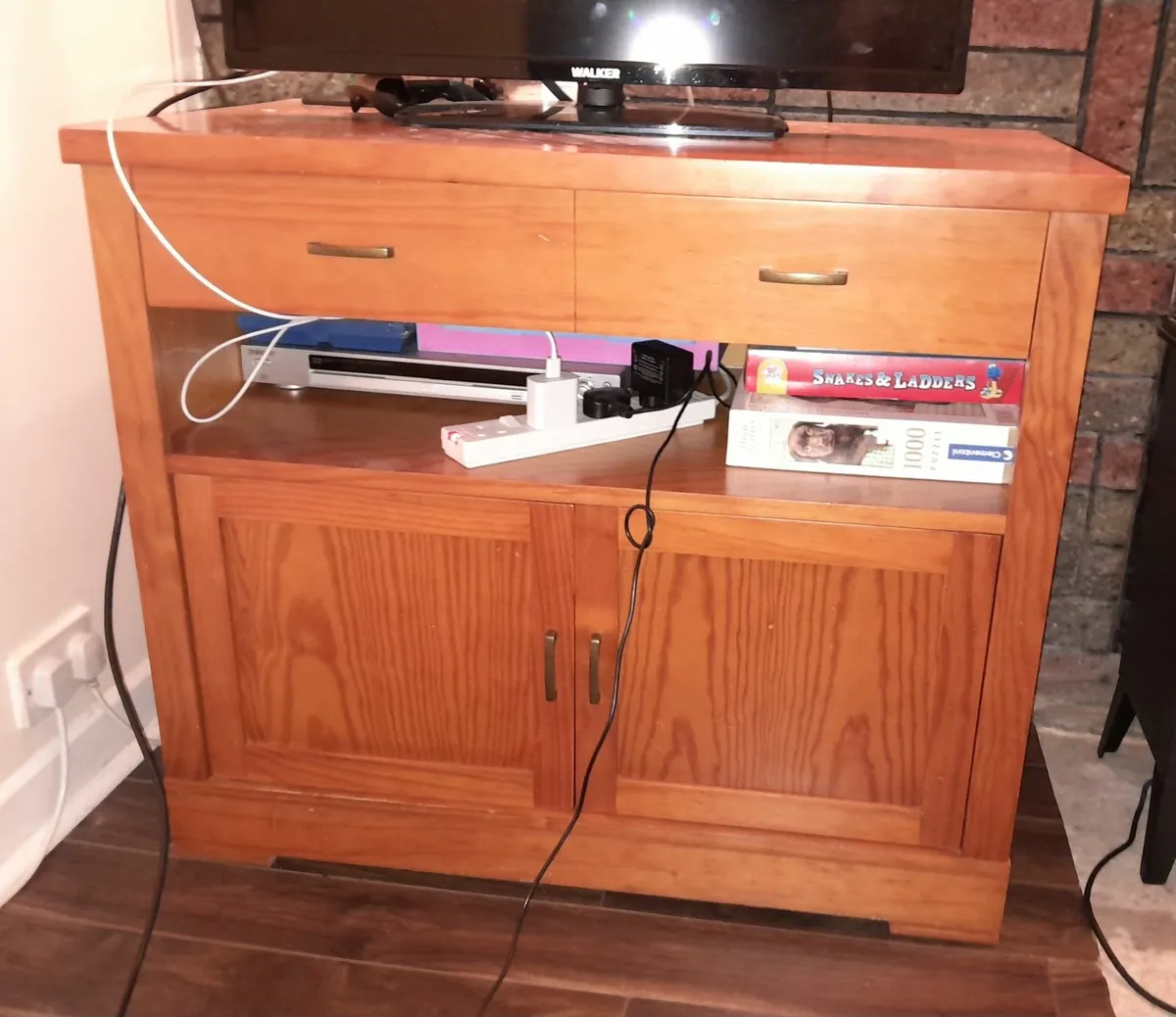 TV unit - Image 1