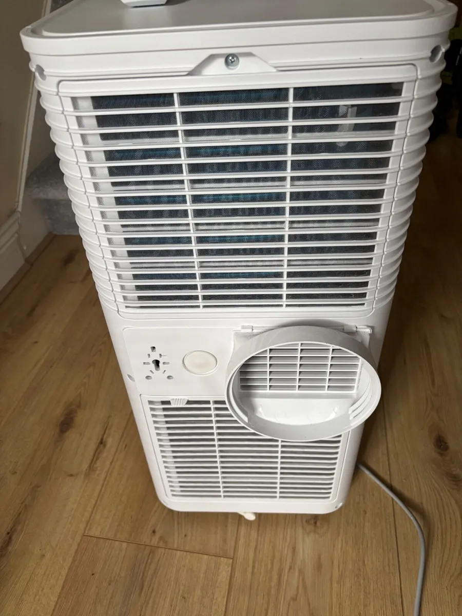 Air Conditioner - Image 2