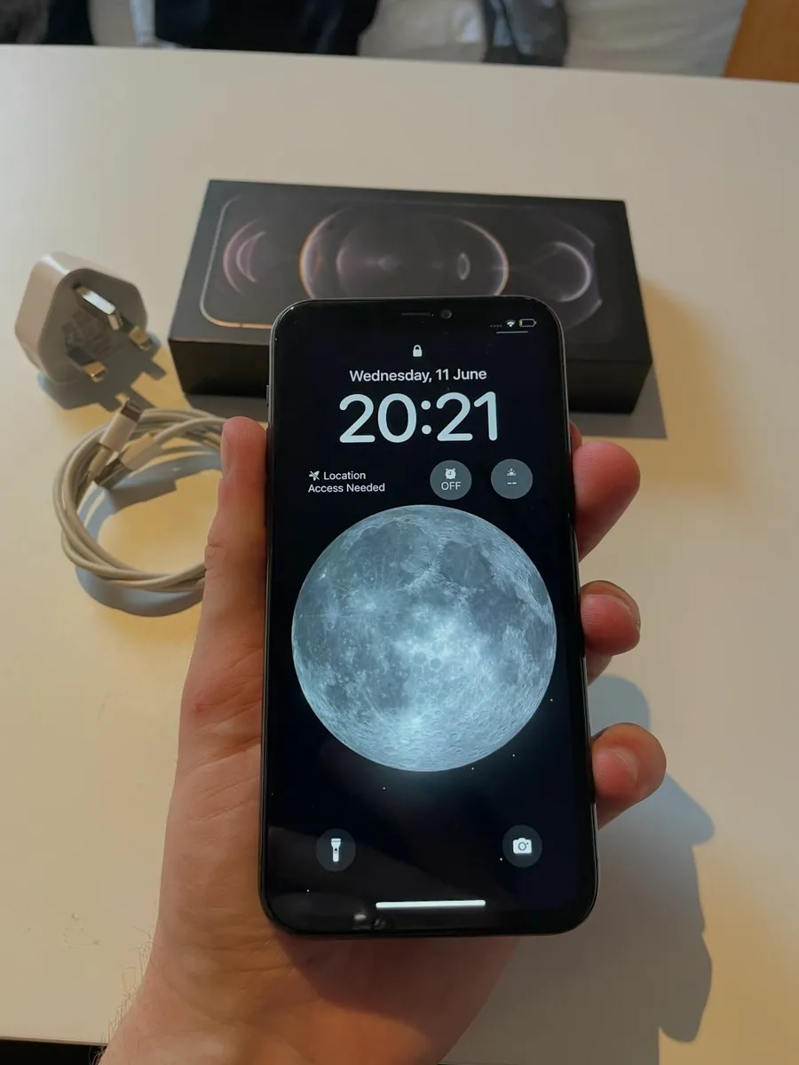 iPhone 11 Pro 64GB - Image 3