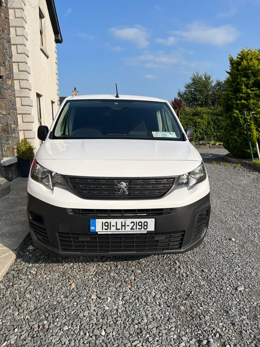 2019 Peugeot partner - Image 2