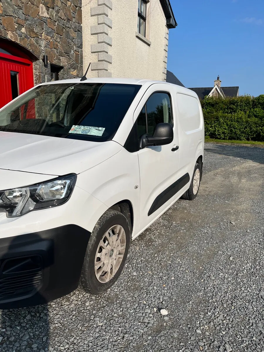 2019 Peugeot partner - Image 3