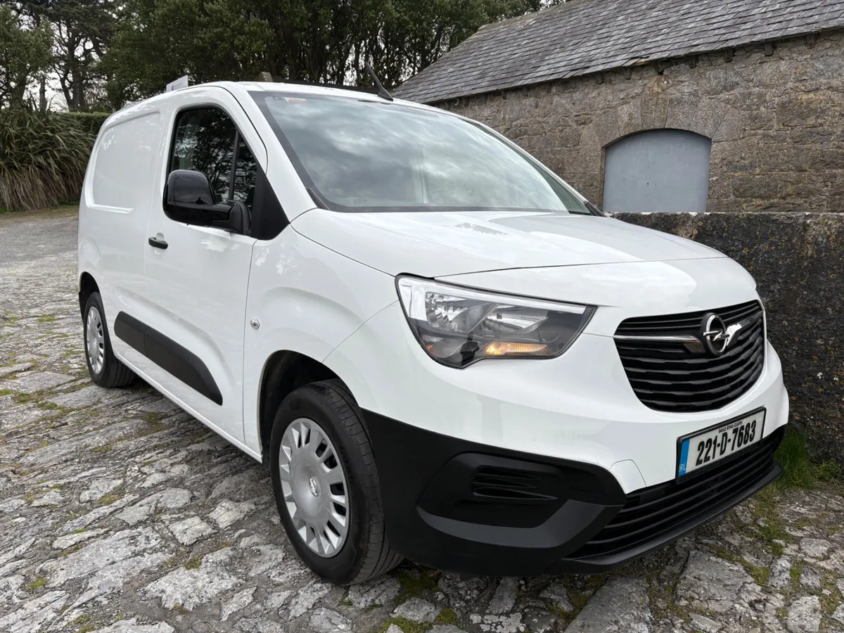 2022 Opel Combo CDTI 6 Speed - Image 2