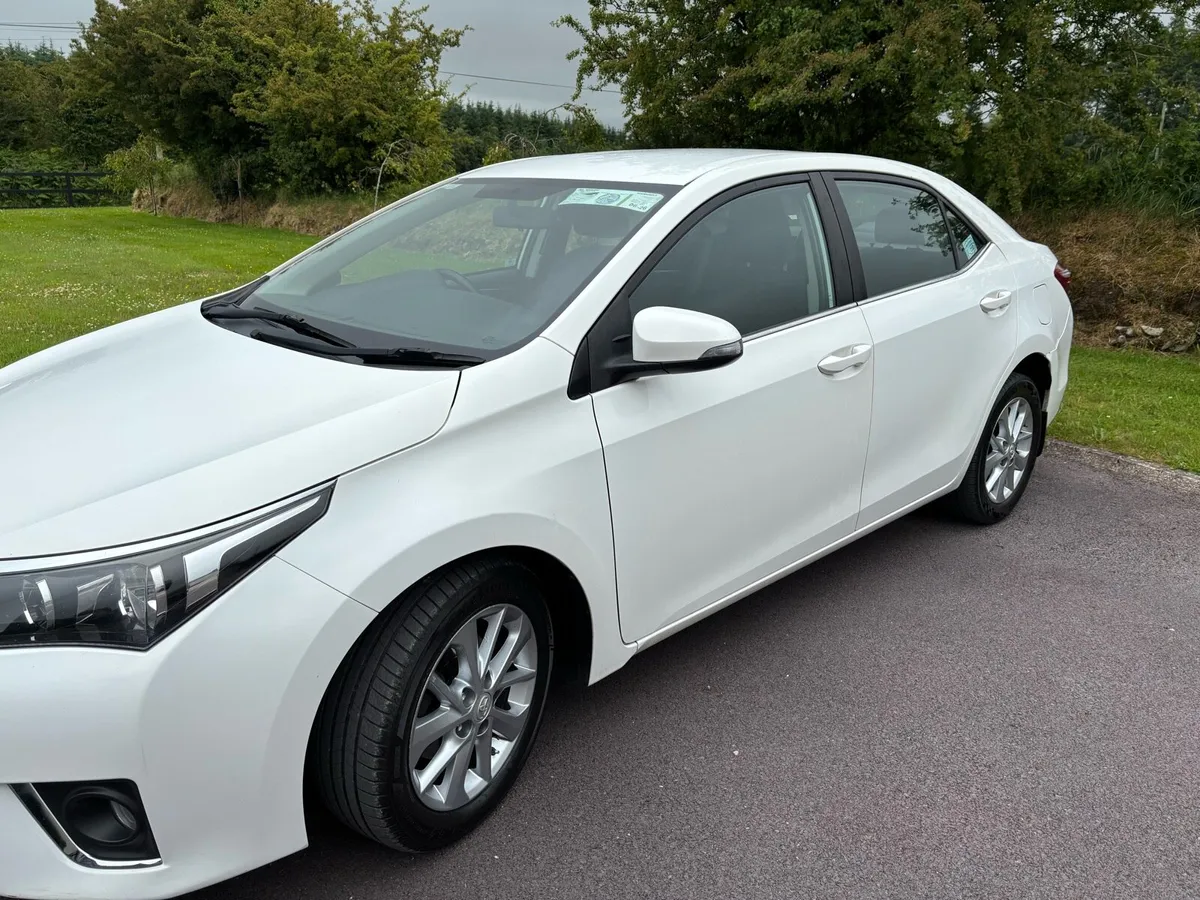 Toyota Corolla 1.4D Luna 4 Dr - Image 2