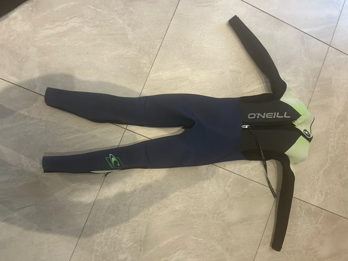 O’Neill Kids winter wetsuit 5:4 m size 12 - Image 2