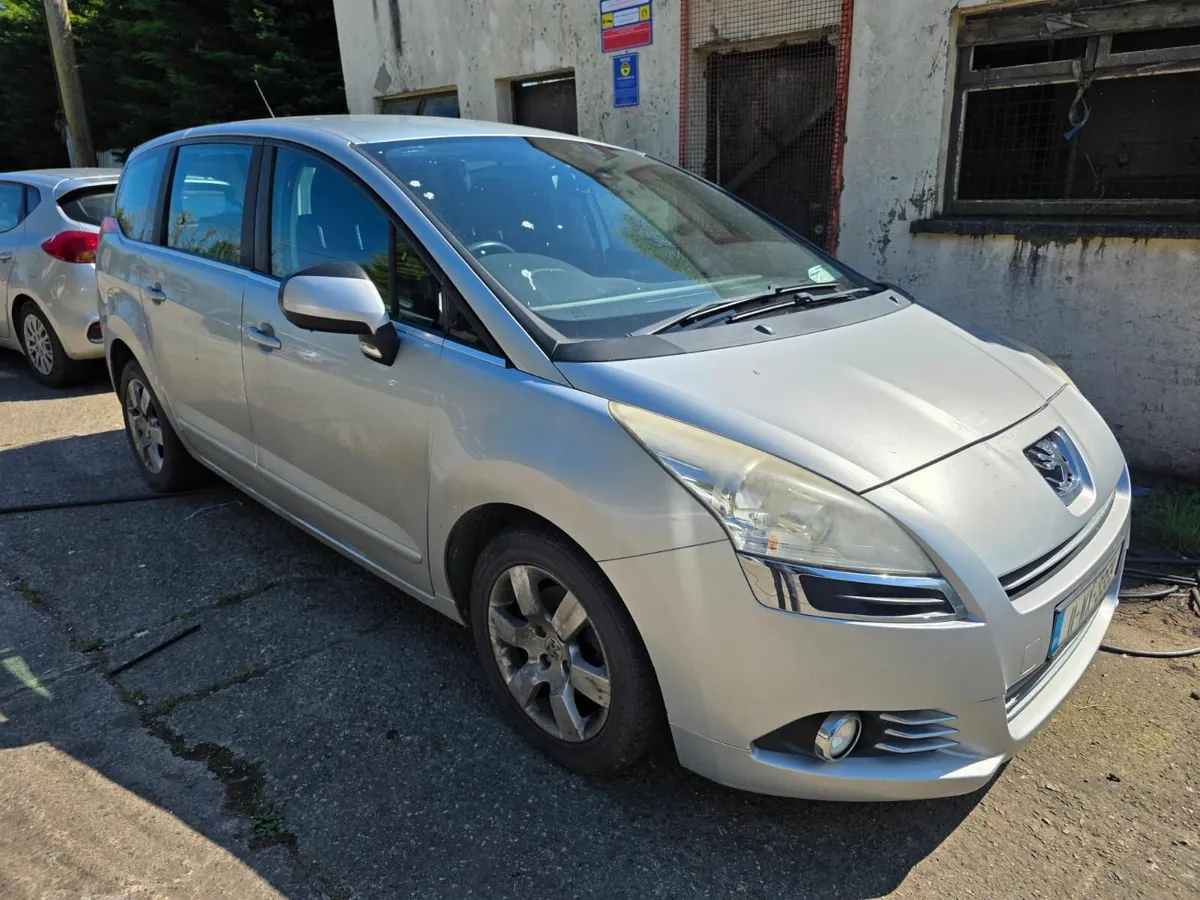 2011 Peugeot 5008 diesel 1.6     new nct 7 seater - Image 3