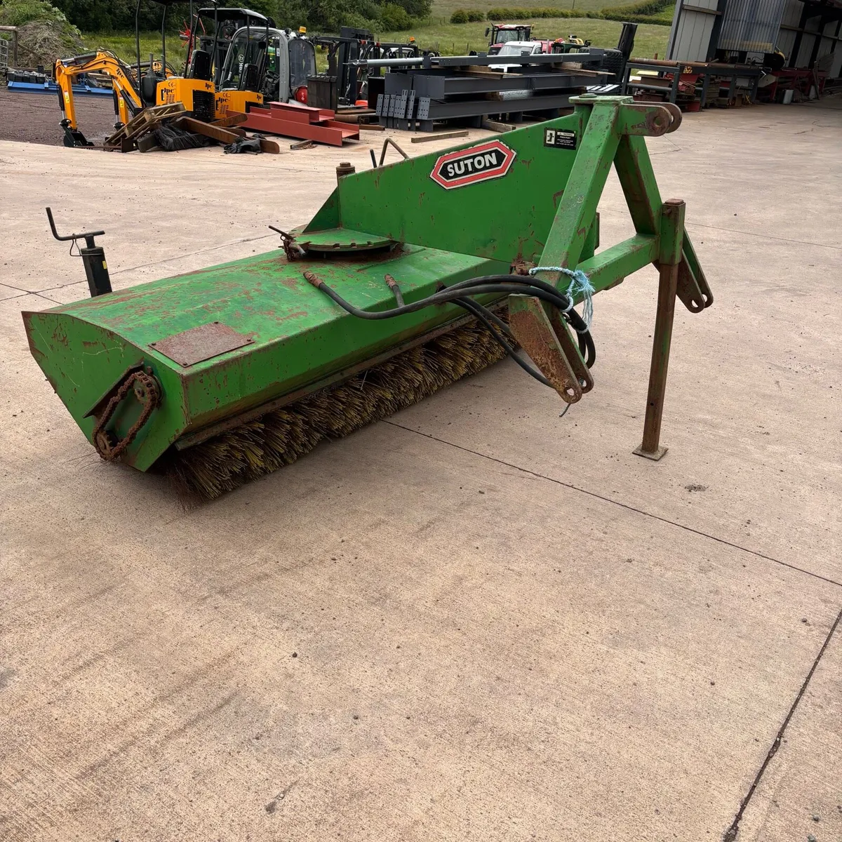 Tractor Road Sweeper - Image 4