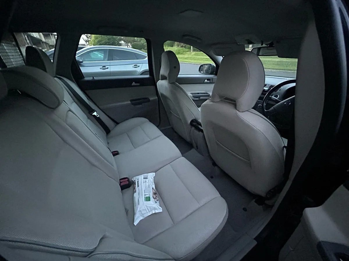 Volvo V50 1.6D DRIVe 2009 - Image 2