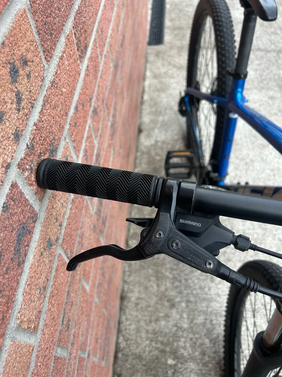Trek Marlin 6 Mountain Bike - Image 4