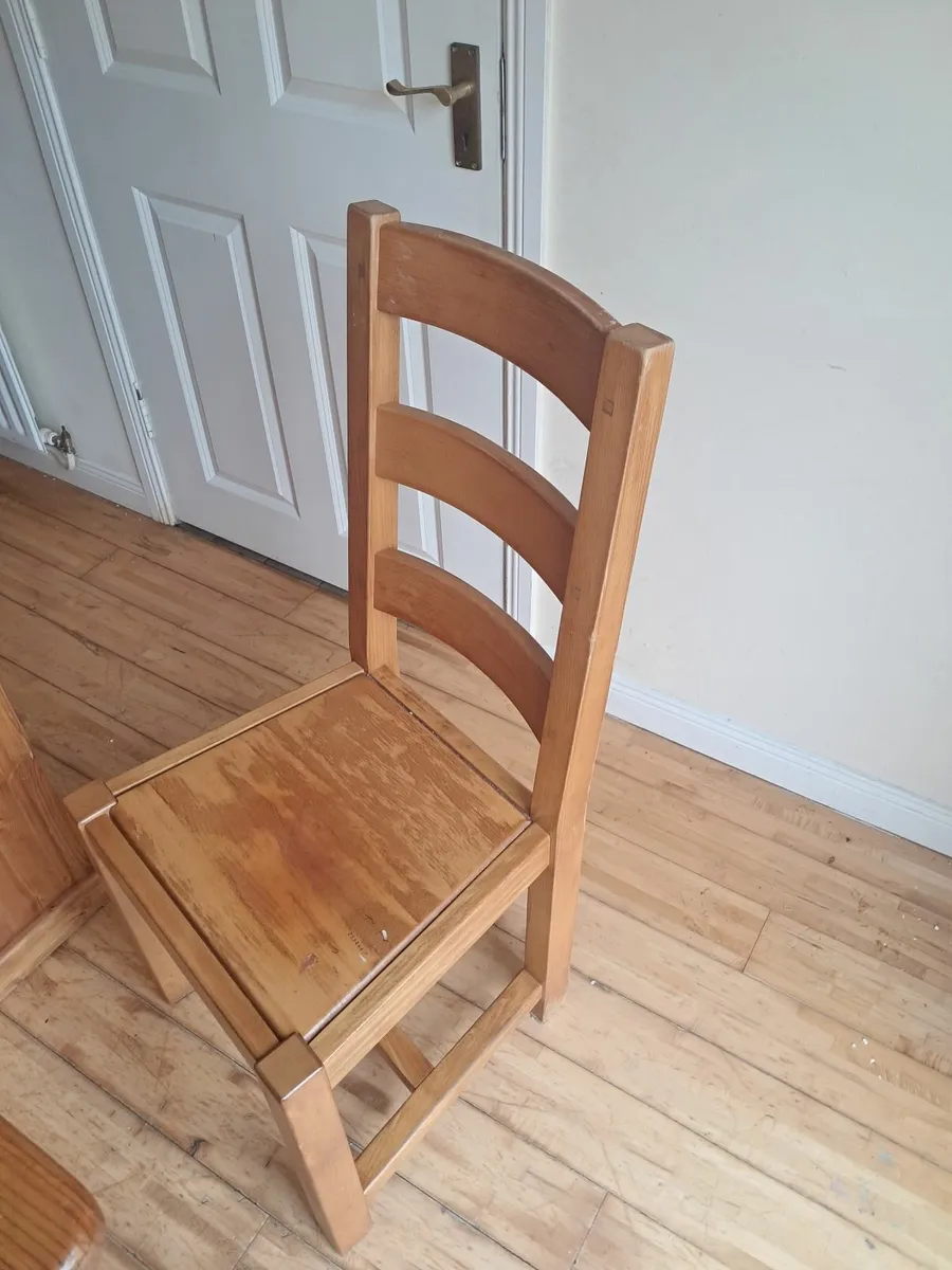 Dining table  and chairs - Image 3
