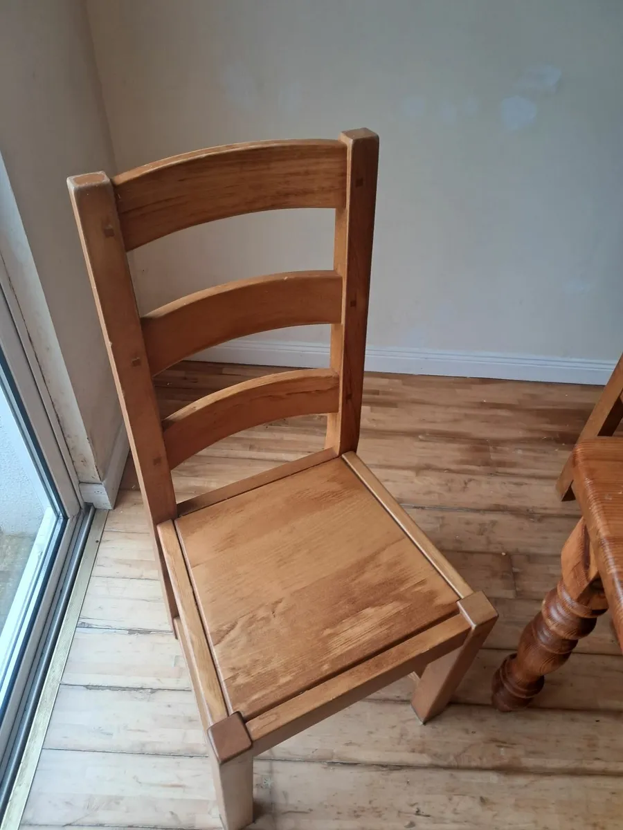 Dining table  and chairs - Image 4
