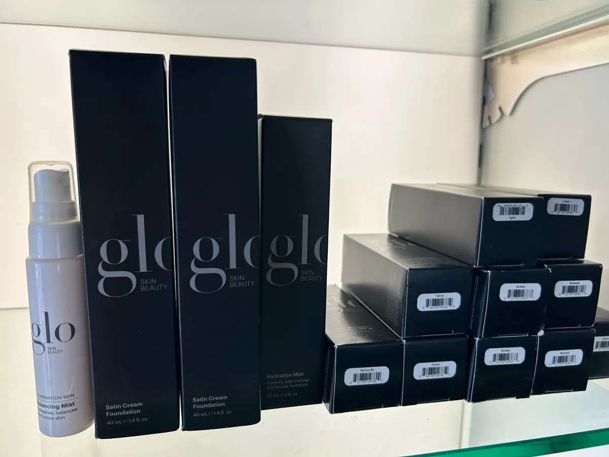 Glo make up for sale - Image 2