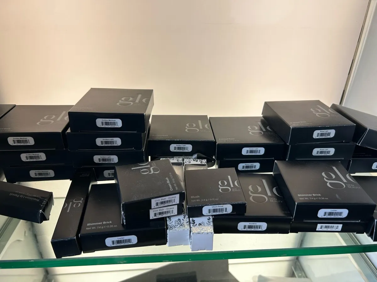 Glo make up for sale - Image 3